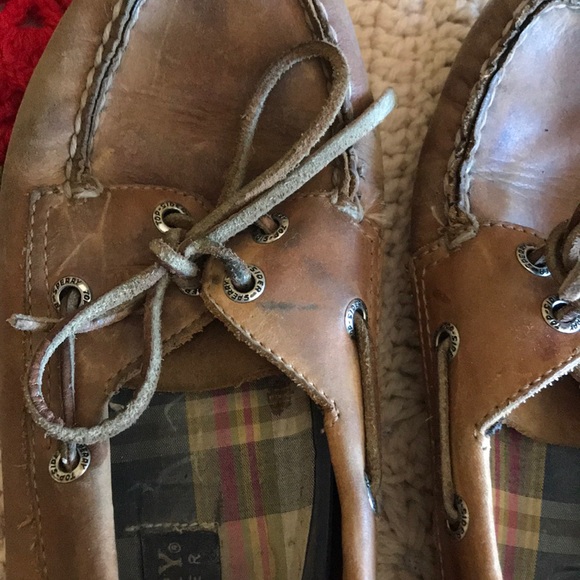 Top siders - Picture 2 of 3